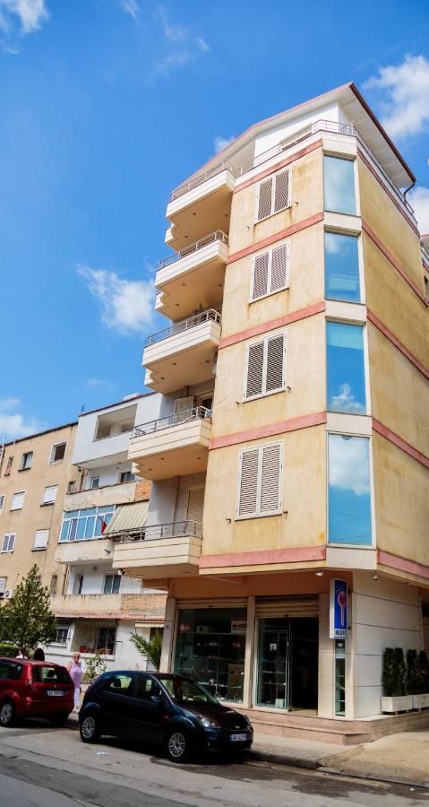 Nikaj Premium Apartments Vlorë Exteriör bild